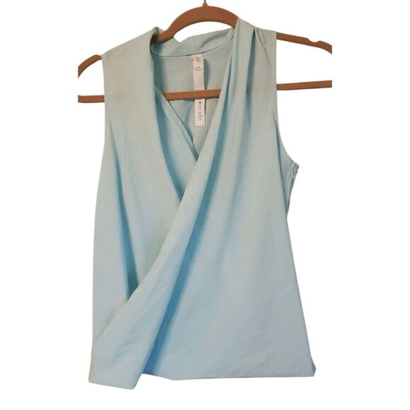 NWOT LULULEMON ATHLETICA Rollin With My Om'ies Tank in Aquamarine Size 2 - Picture 7 of 8